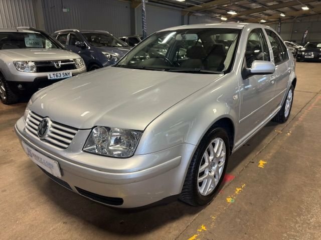 Volkswagen Bora Saloon Silver #3