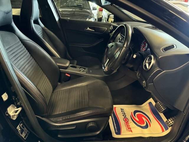 Mercedes-Benz A Class Hatchback YF65OXJ Black #4