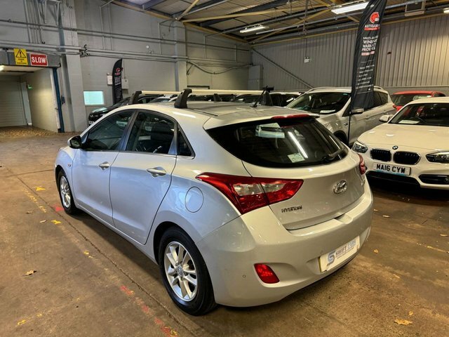 Hyundai I30 Hatchback EF15OYL Silver #5