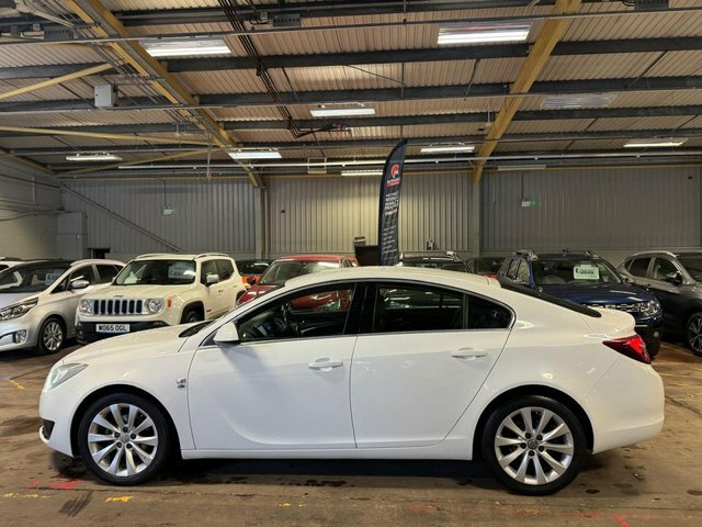 Vauxhall Insignia Elite Nav Cdti Ecoflex Ss FP65XFG White #4
