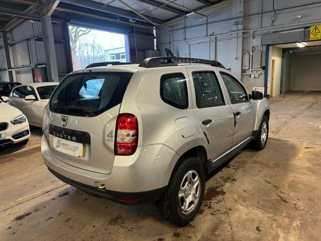 Dacia Duster Suv AY17PVW Silver #3