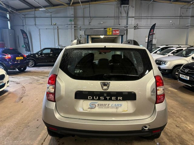 Dacia Duster Suv AY17PVW Silver #2