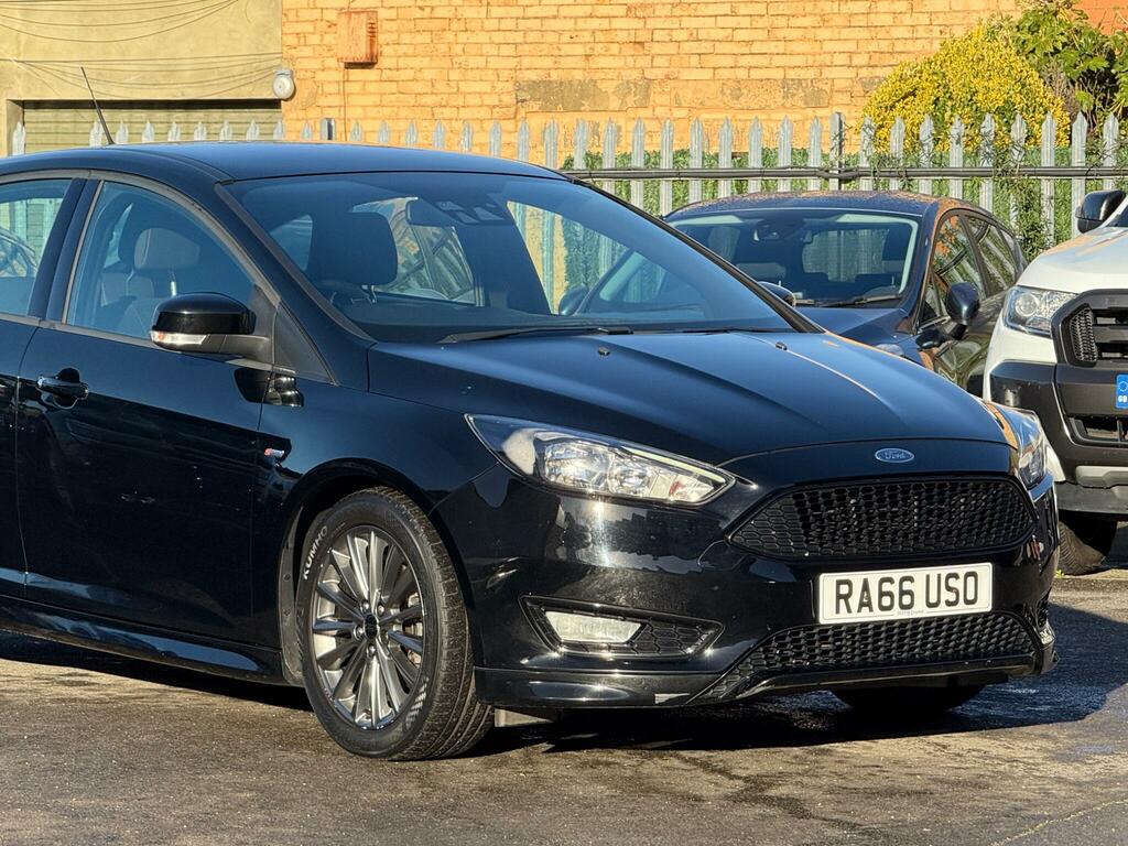 Ford Focus 1.5T Ecoboost St-line Euro 6 Ss Black #2