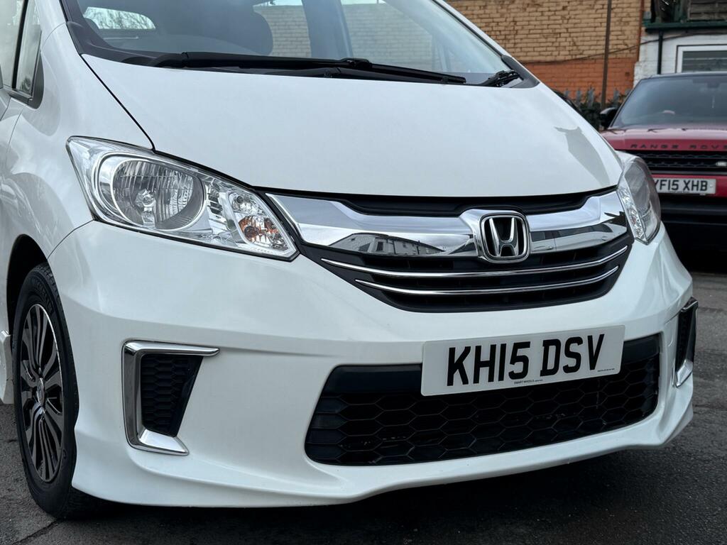 Honda Freed Pethybrid 1.5Cc, 1565 Reg ,7 Seat , Bimta Miles White #1