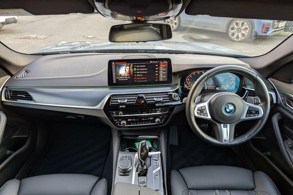 BMW 5 Series 530E M Sport Touring AD23NJO Grey #4