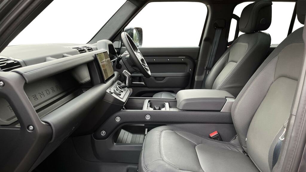 Land Rover Defender 130 3.0 D300 Outbound 130 BK25DHX Grey #3
