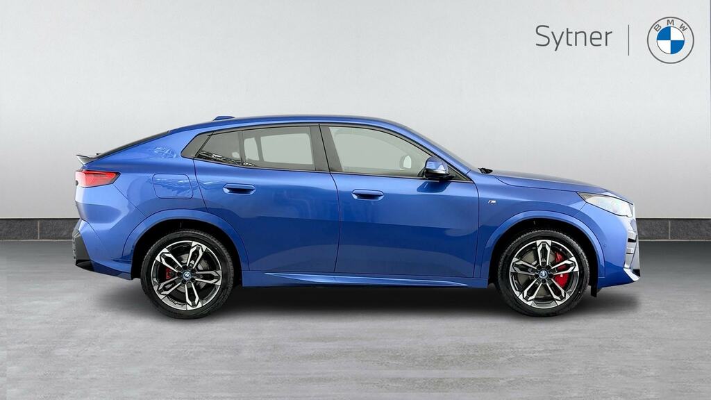 BMW iX2 150Kw Edrive20 Shadow Edition 65Kwh OU75KVL Blue #3