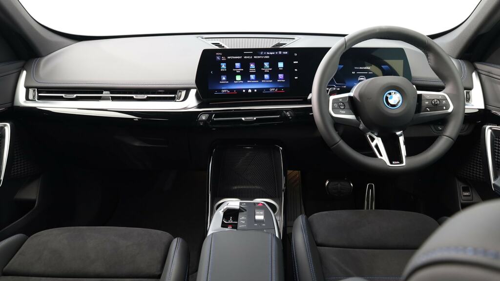 BMW iX1 230Kw Xdrive30 Shadow Edition 65Kwh EU75LNH Silver #4
