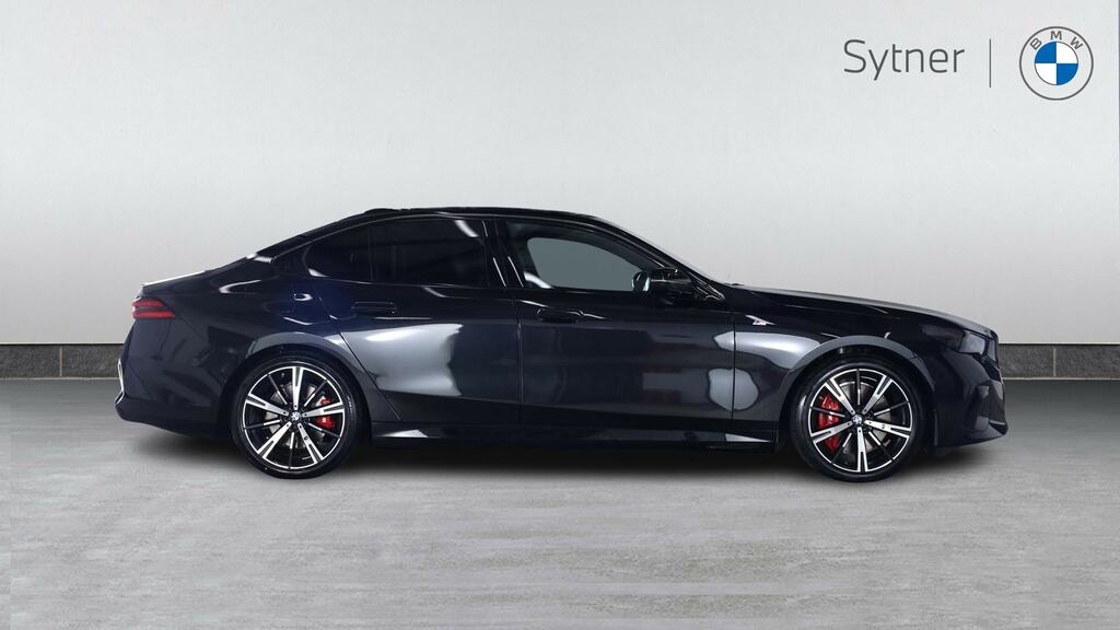 BMW i5 250Kw Edrive40 M Sport Pro 84Kwh EA75HRR Black #3
