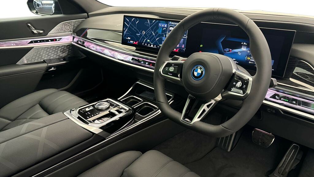 BMW i7 335Kw Edrive50 M Sport 105.7Kwh Exec BX75LWN Black #6