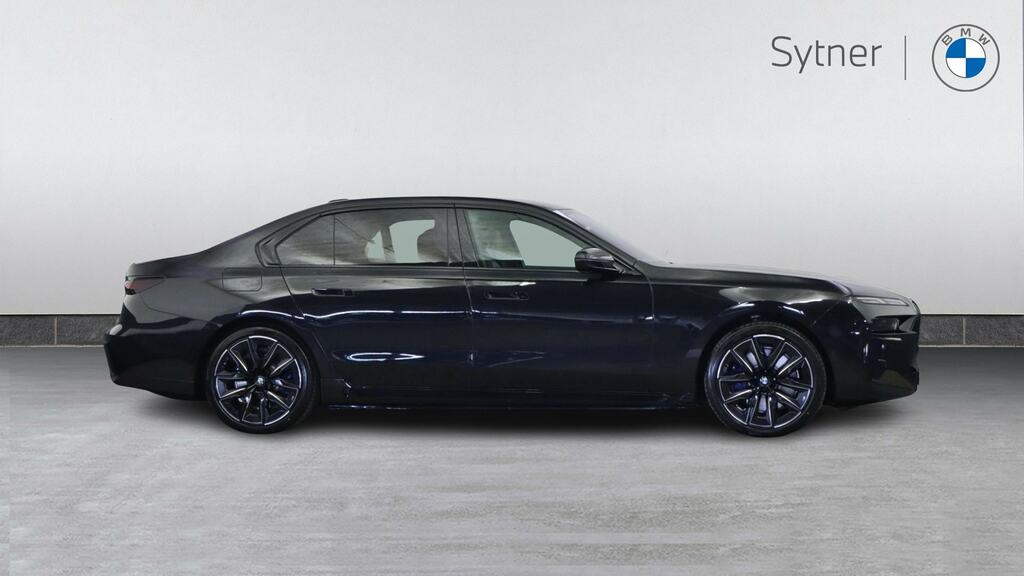 BMW i7 335Kw Edrive50 M Sport 105.7Kwh Exec BX75LWN Black #3