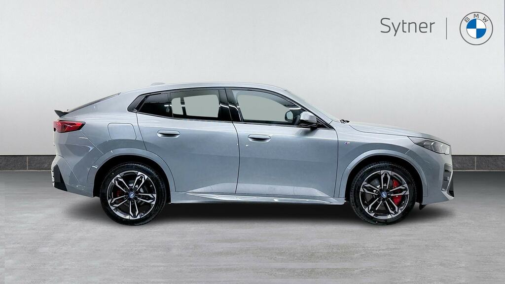 BMW iX2 150Kw Edrive20 Shadow Edition 65Kwh YP75ONM Grey #3
