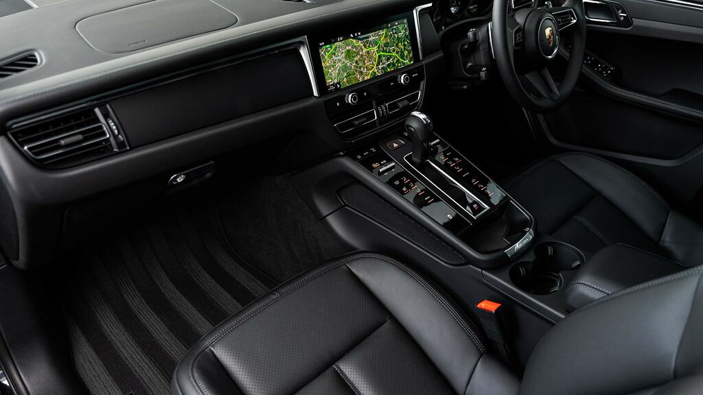 Porsche Macan 5dr Pdk SN75UJK Black #3
