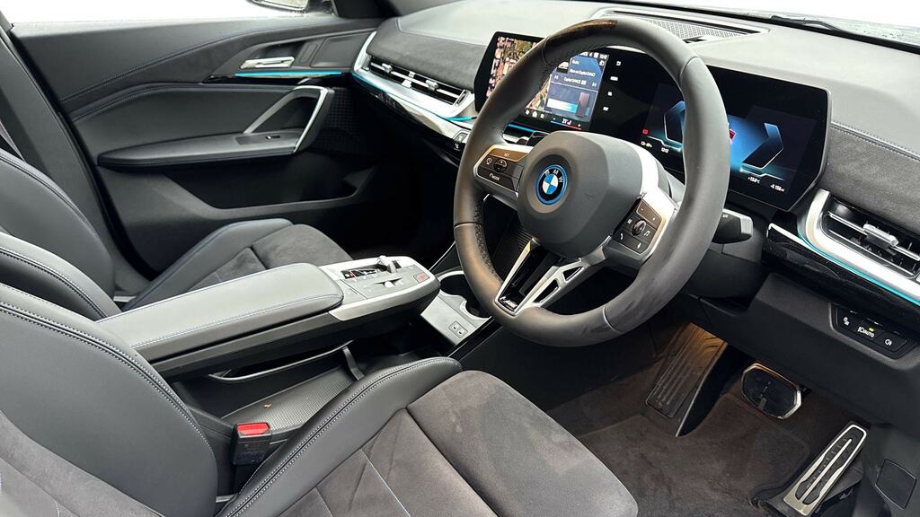 BMW iX2 150Kw Edrive20 Shadow Edition 65Kwh CN75OAE Grey #6