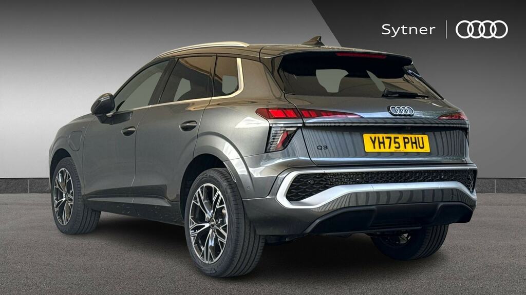 Audi Q3 1.5 E-hybrid S Line S Tronic YH75PHU Grey #3