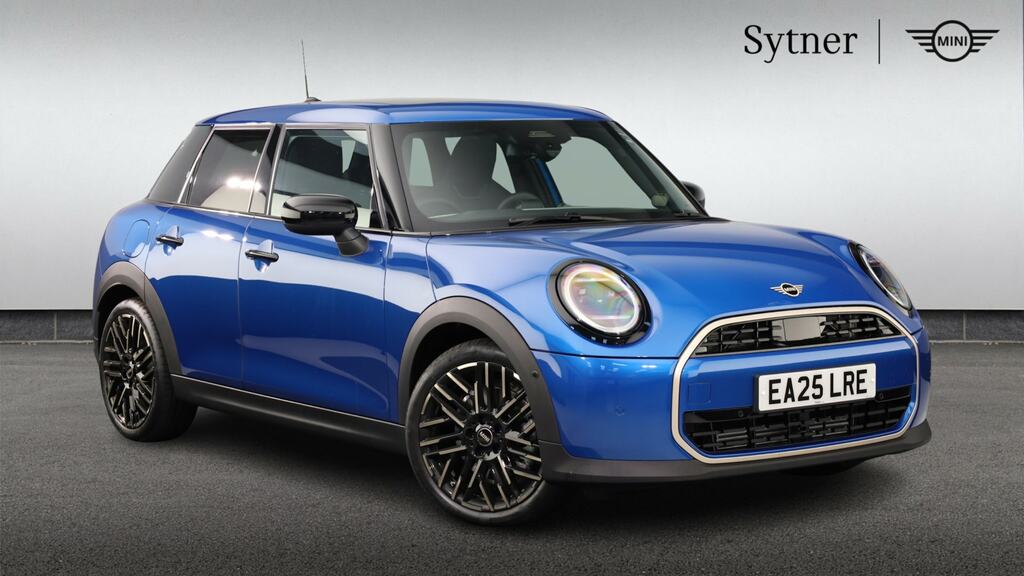 Mini Hatch 1.5 C Exclusive Level 2 Blue
