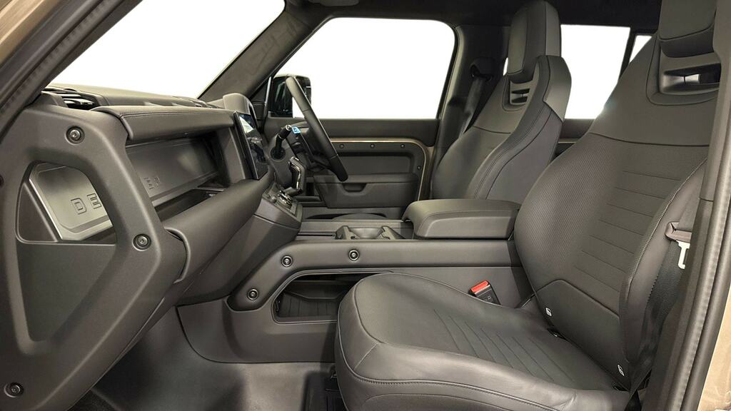 Land Rover Defender 110 4.4 P635 Octa 110 LB75XHS Gold #3