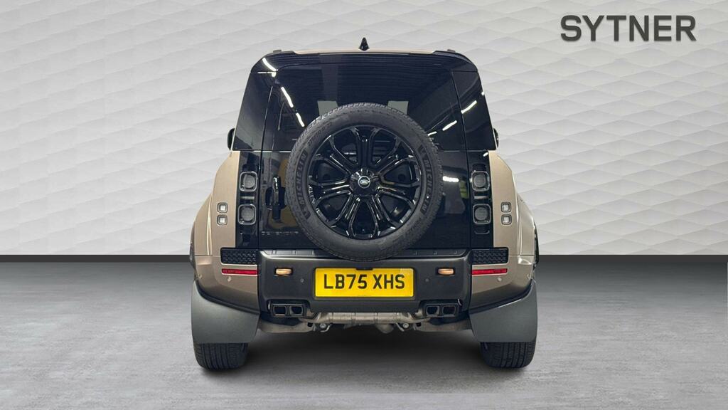 Land Rover Defender 110 4.4 P635 Octa 110 LB75XHS Gold #6