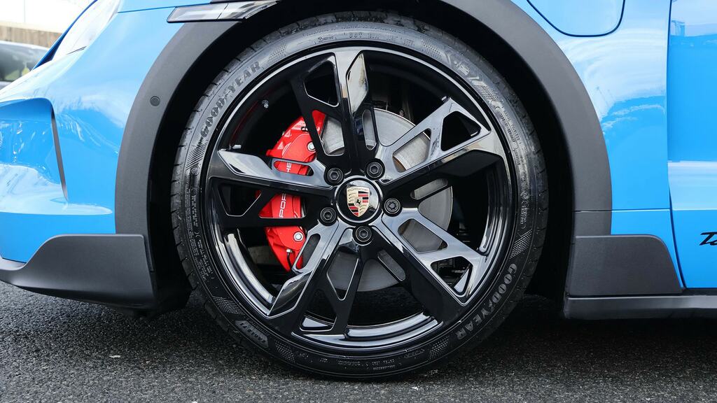 Porsche Taycan 440Kw 4S 105Kwh SH75RXB Blue #4