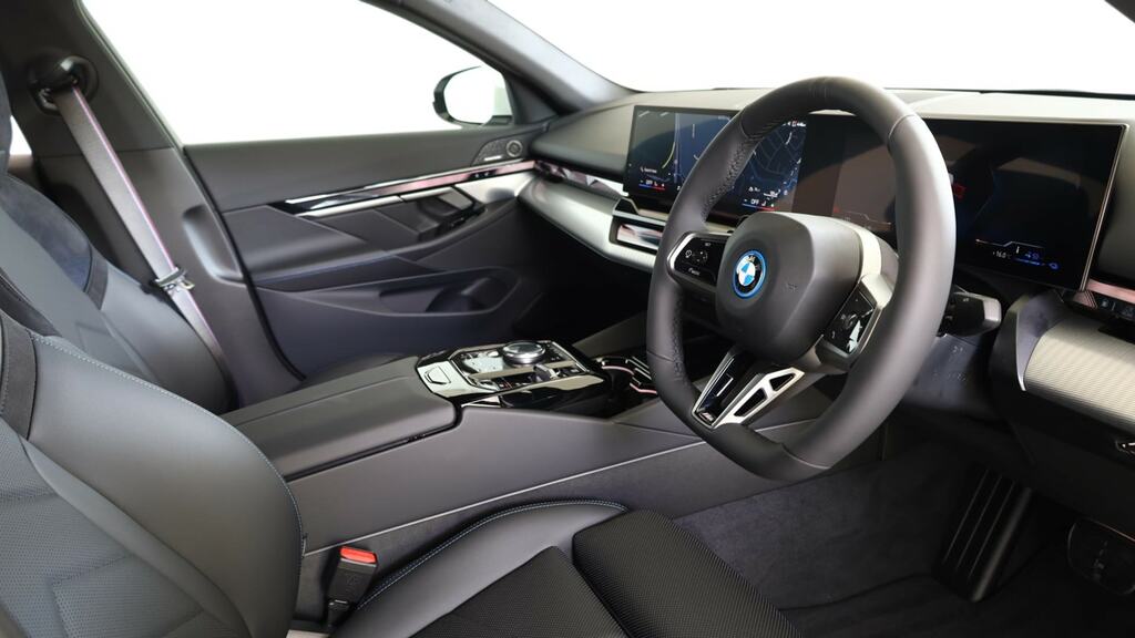 BMW 5 Series 530E M Sport Pro FL75BYB White #6