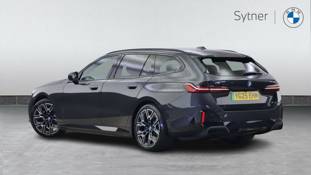 BMW i5 250Kw Edrive40 M Sport 84Kwh Techcomf YG25EHM Grey #2