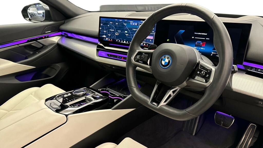 BMW i5 250Kw Edrive40 M Sport 84Kwh Techcomf YG25EHM Grey #6