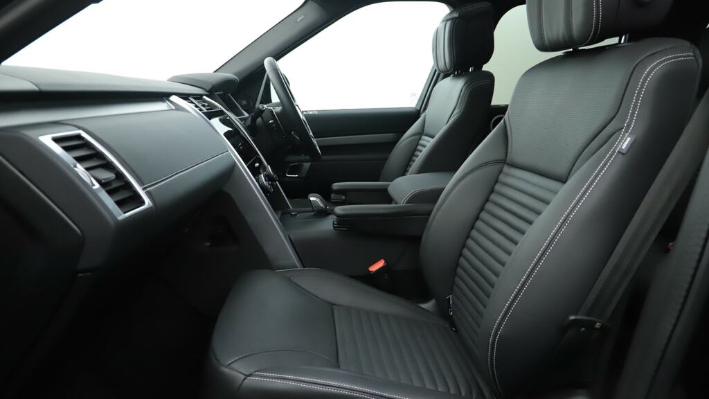 Land Rover Discovery 3.0 D350 Dynamic Hse KS75MXN Black #3