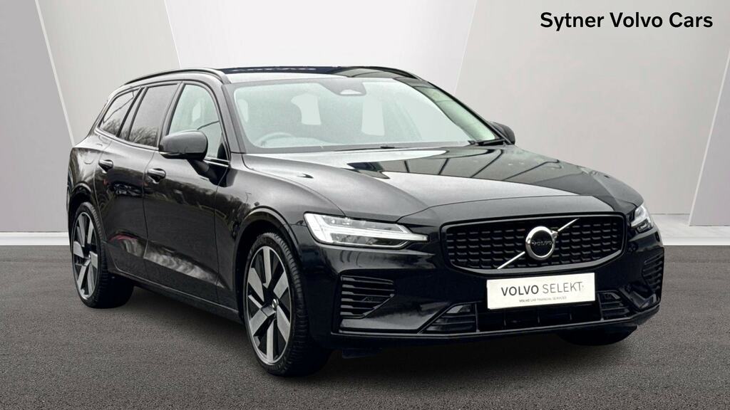 Volvo V60 Cross Country Plus, B4 Mild Hybrid, Dark Blis And Cros Grey #1