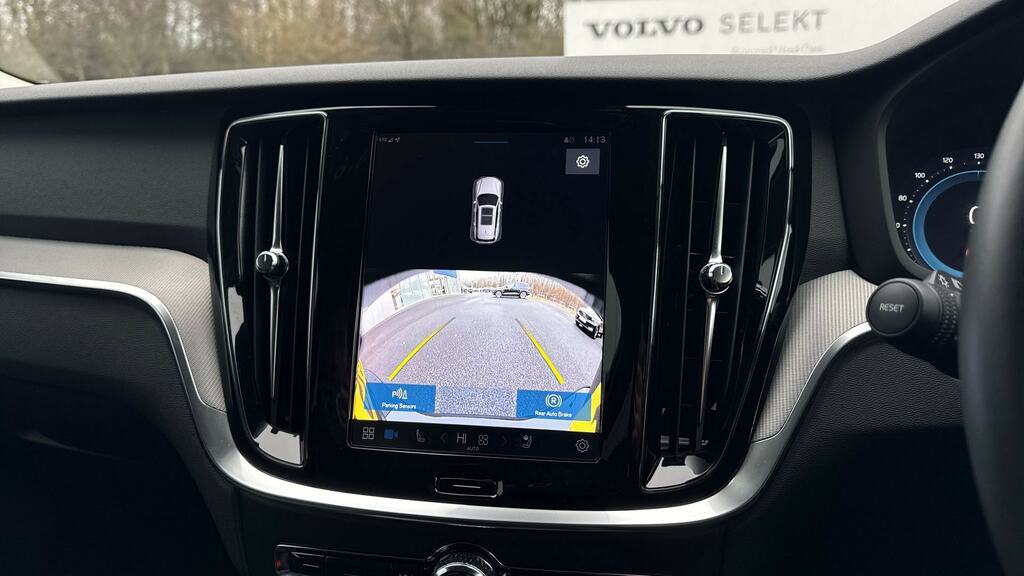 Volvo V60 Cross Country Plus, B4 Mild Hybrid, Dark Blis And Cros Grey #29