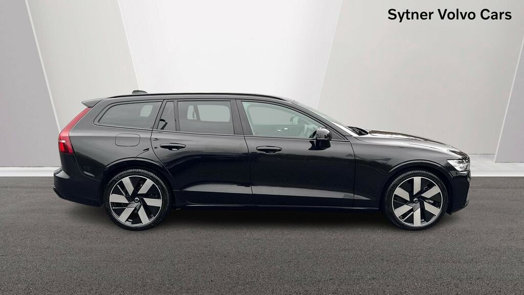 Volvo V60 Cross Country Plus, B4 Mild Hybrid, Dark Blis And Cros Grey #3