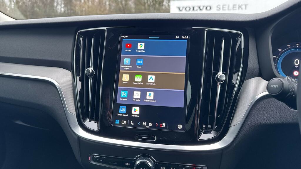 Volvo V60 Cross Country Plus, B4 Mild Hybrid, Dark Blis And Cros Grey #36