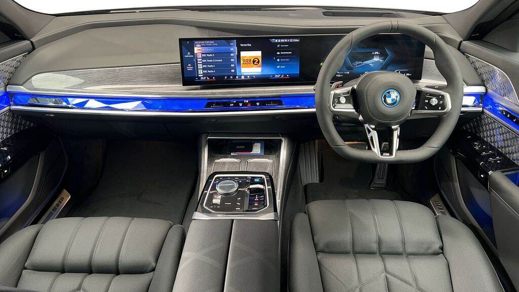 BMW i7 335Kw Edrive50 M Sport 105.7Kwh BX75TVA Black #4