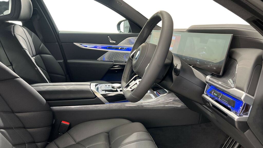 BMW i7 335Kw Edrive50 M Sport 105.7Kwh BX75TVA Black #6