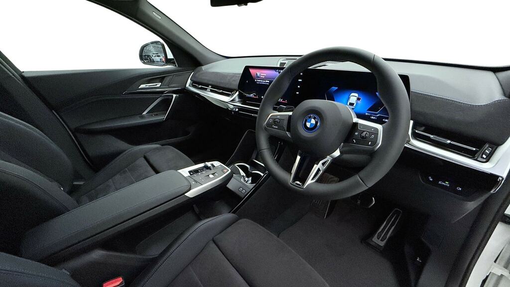 BMW iX2 150Kw Edrive20 Shadow Edition 65Kwh YM75OTL White #6