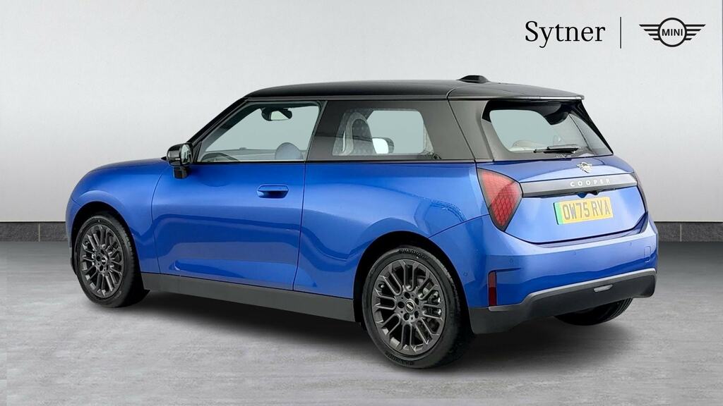 Mini Hatch 135Kw E Exclusive 41Kwh Blue #2