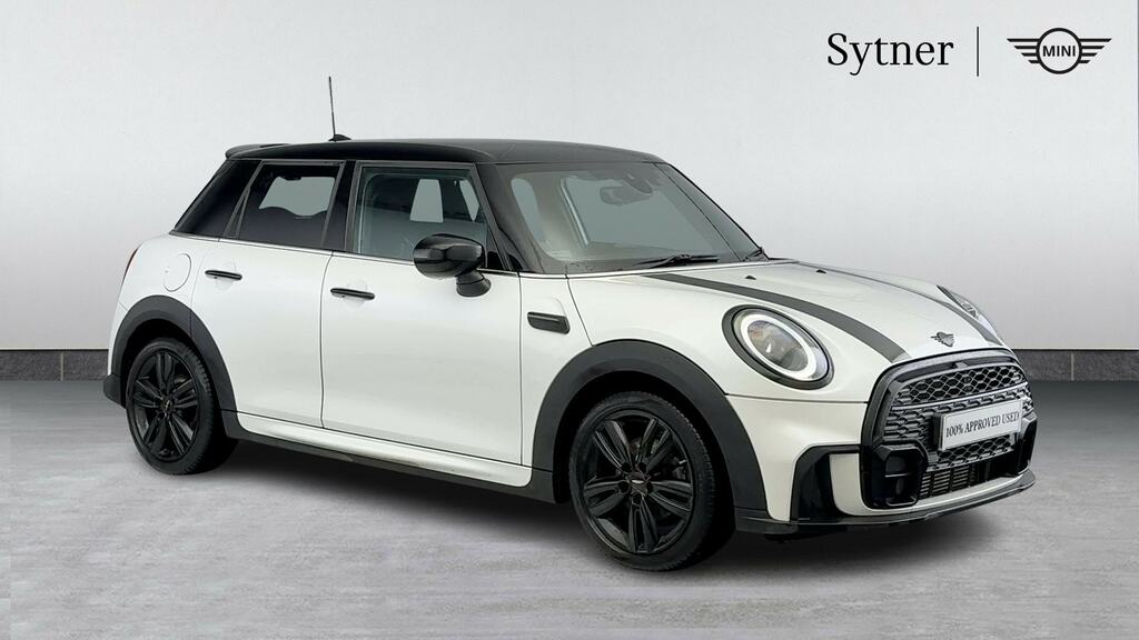 Mini Hatch 1.5 Cooper Sport Nav Pack White