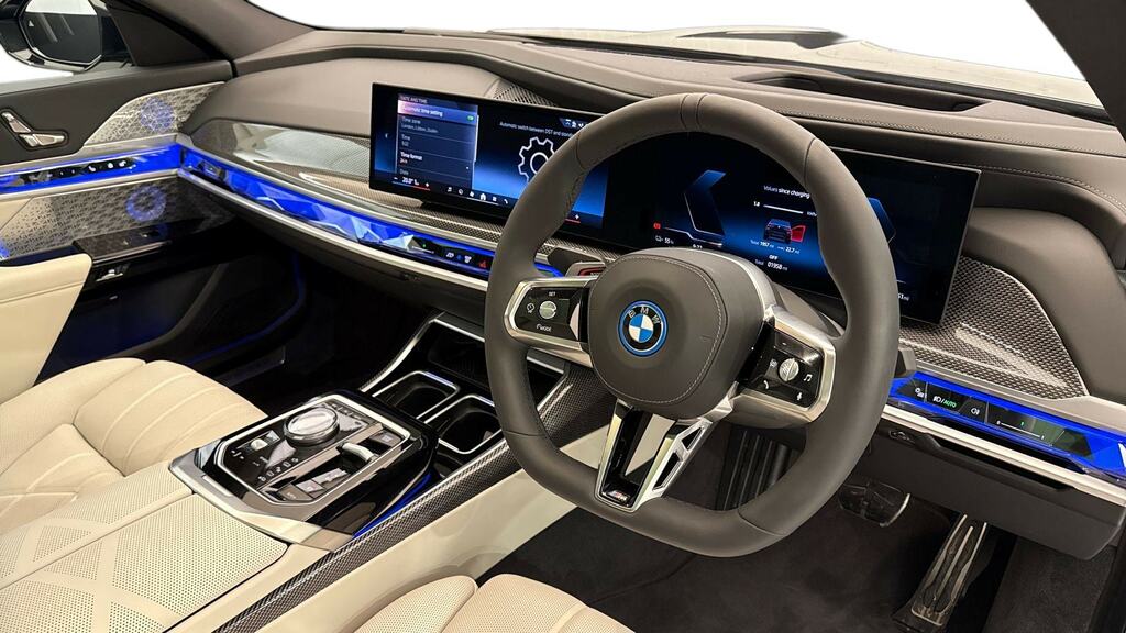 BMW i7 335Kw Edrive50 M Sport 105.7Kwh CF75VCC Black #6