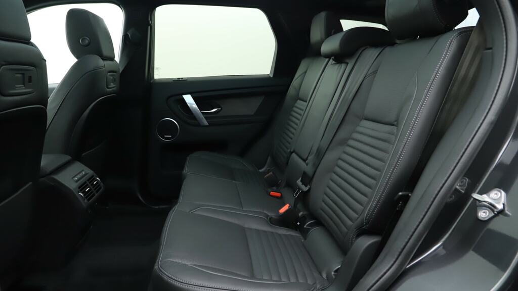 Land Rover Discovery Sport 1.5 P270e Metropolitan 5 Seat Grey #4