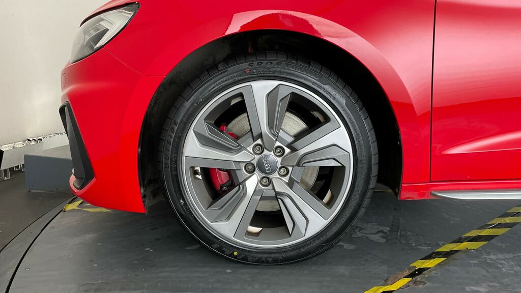 Audi A1 Slk 230 Kompressor Red #24