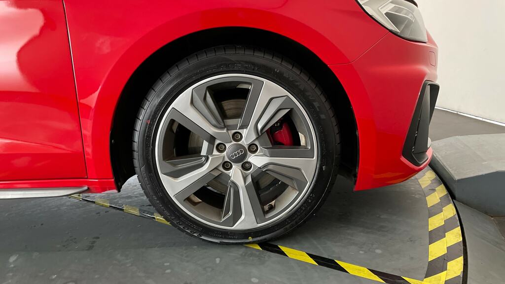 Audi A1 Slk 230 Kompressor Red #23