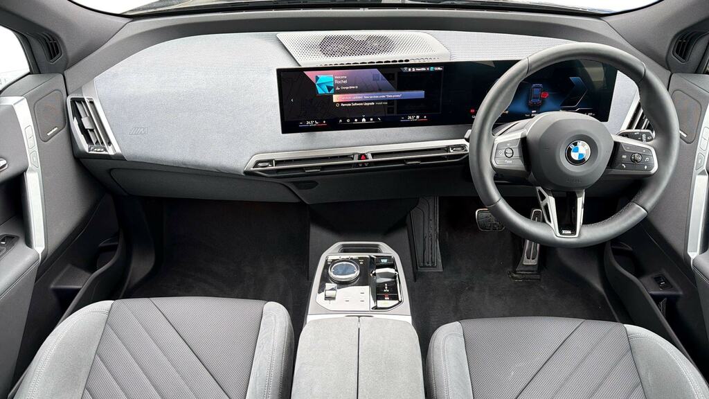 BMW iX 300Kw Xdrive45 M Sport 101Kwh DP75WTK Black #4