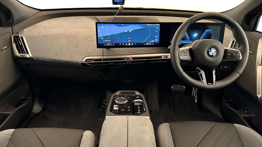 BMW iX 300Kw Xdrive45 M Sport 101Kwh CK75SWW Black #4