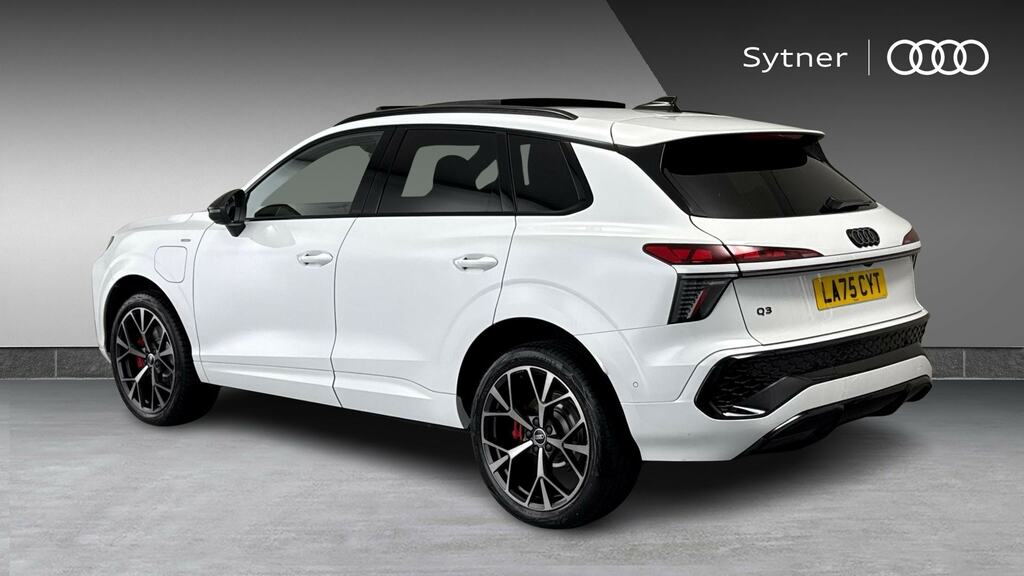 Audi Q3 1.5 E-hybrid Launch Edition S Tronic LA75CYT White #3