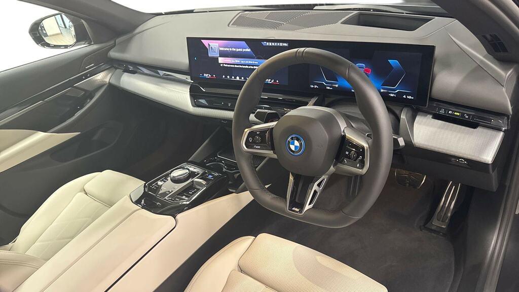 BMW i5 250Kw Edrive40 M Sport 84Kwh EN75SSK Grey #6