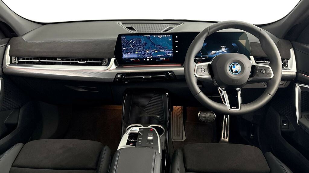 BMW iX2 150Kw Edrive20 Shadow Edition 65Kwh Grey #4