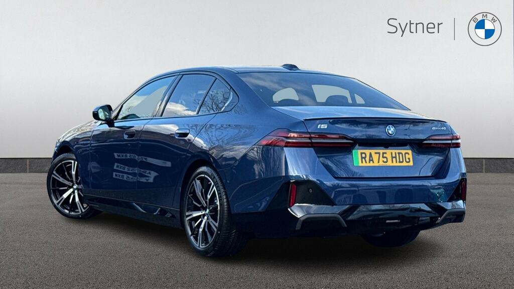 BMW i5 250Kw Edrive40 M Sport Pro 84Kwh RA75HDG Blue #2