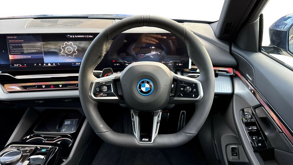 BMW i5 250Kw Edrive40 M Sport Pro 84Kwh RA75HDG Blue #5