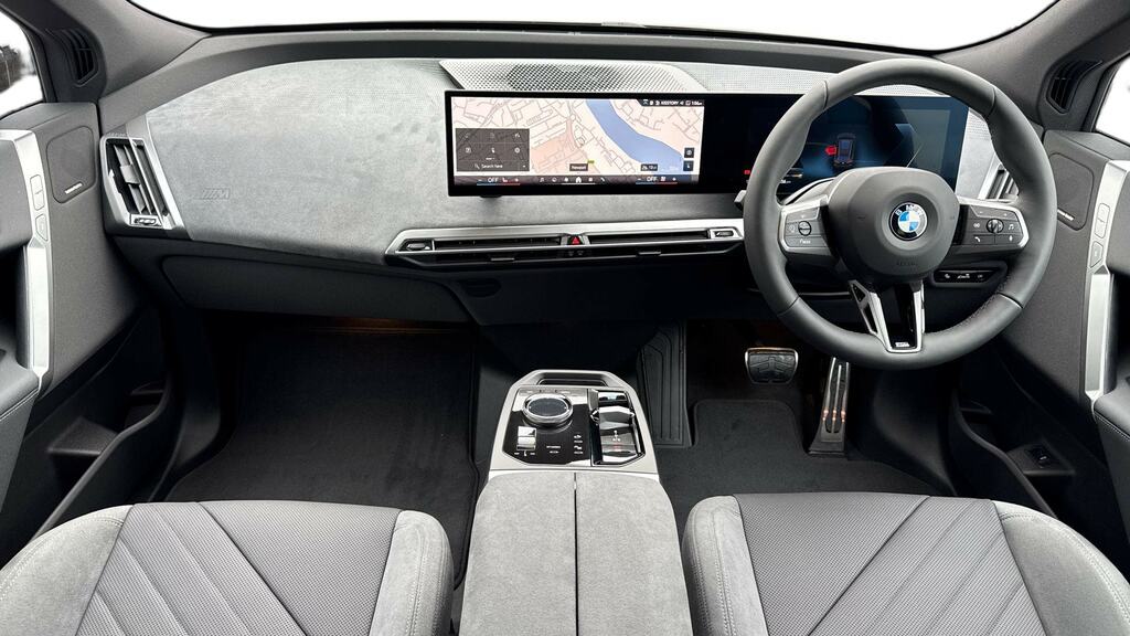 BMW iX 400Kw Xdrive60 M Sport 112Kwh Tech CF75XVD Grey #4