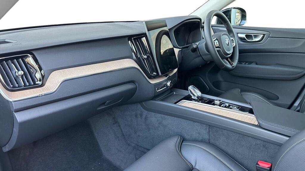 Volvo XC60 2.0 B5p Plus Pro Dark Awd Geartronic DC75ZPX Gold #4