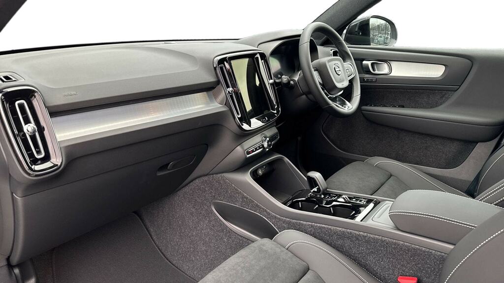 Volvo XC40 2.0 B4p Plus Dark DC75XRA Grey #4
